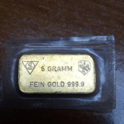 5 gramm 999.9 fine gold bar.