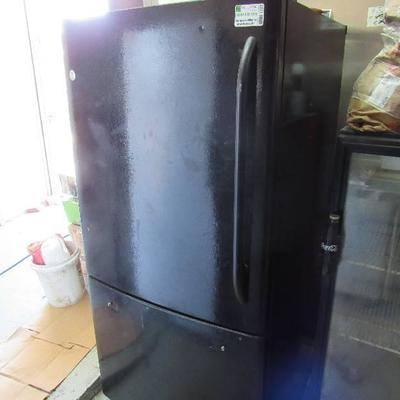 GE Refrigerator / Freezer Combo, Black, Model #GBS ...