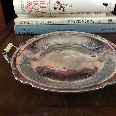    Antique Silverplate â€˜Lady Maryâ€™ Server with
          Celluloid Handles   (10.5â€ overall)...