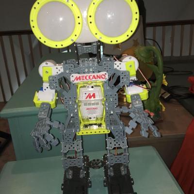  meccano robot
