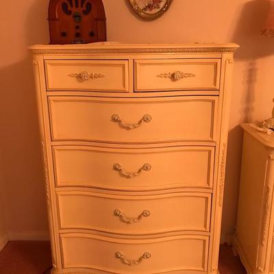 Chest of drawers  50 t x 34 w 