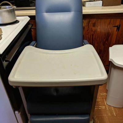 Senior feeding chair 