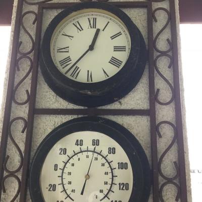 Click and temperature clock 