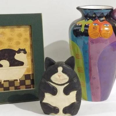  3 Cat Collectibles  http://www.ctonlineauctions.com/detail.asp?id=671726