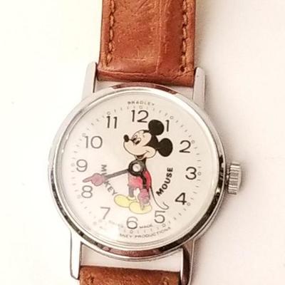 Vintage Mickey Mouse Watch by Bradley  http://www.ctonlineauctions.com/detail.asp?id=672976