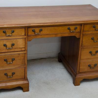Vintage Stickley Cherry Wood Pedestal Desk  http://www.ctonlineauctions.com/detail.asp?id=671894