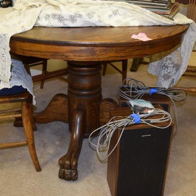round claw foot table 