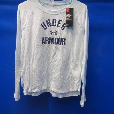 Under armour womens shirt (Size M)