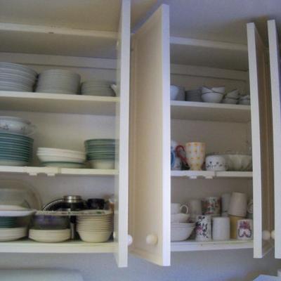 Tons of kitchenware
