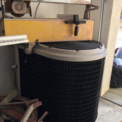 Heater for pool - brought in from client who used at their pool and was going to build a new pool at their home and never did !!!! $100 (...