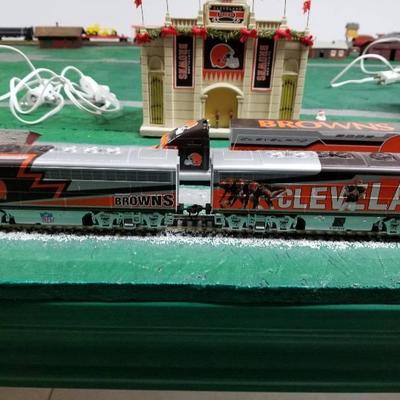 HO Scale Cleveland Browns Train Set Fully Function ...