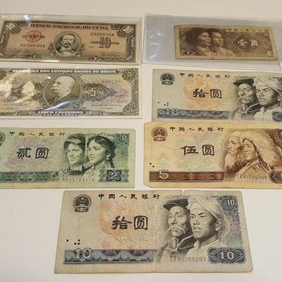 HCC070 Rare Older Cuba, China, Brazil Bills
