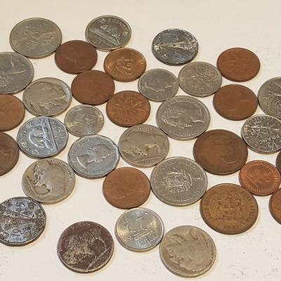 HCC047 Thirty-four Coins from Around the World
