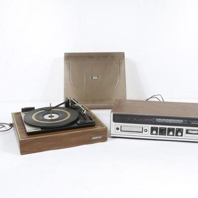Soundesign AM-FM Stereo 8-Track Player And Turntable	