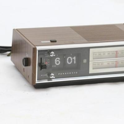 Panasonic AM-FM Flip Clock Radio