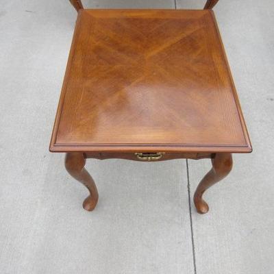 Vintage wood side / end table