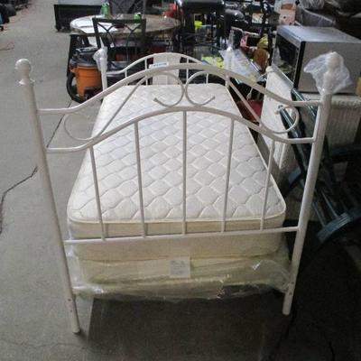 Twin Size Bed Set