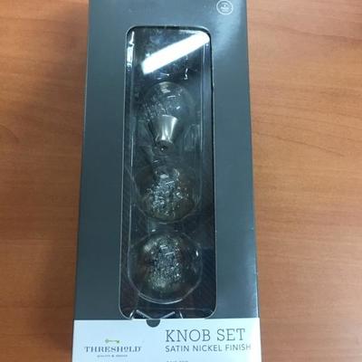 Knob set