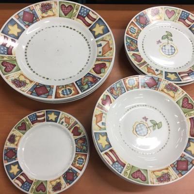 12 piece dish set - Americana