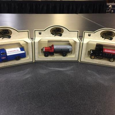 3 pc Chevron collector car/truck set