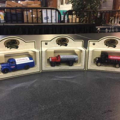 3 pc Chevron collector car/truck set