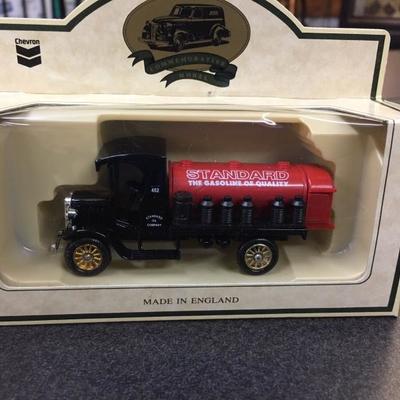 3 pc Chevron collector car/truck set