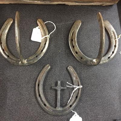 Horseshoe decor