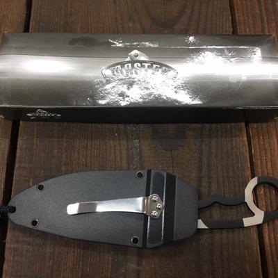 Masters tactical neck knife