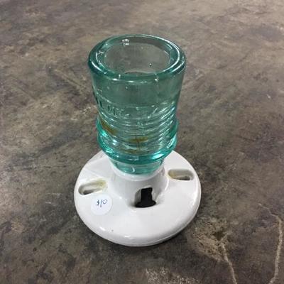 Insulator candle holder