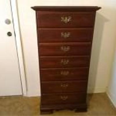 Cherry Wood Chest of Drawers