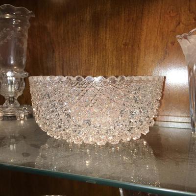Cut glass bowl