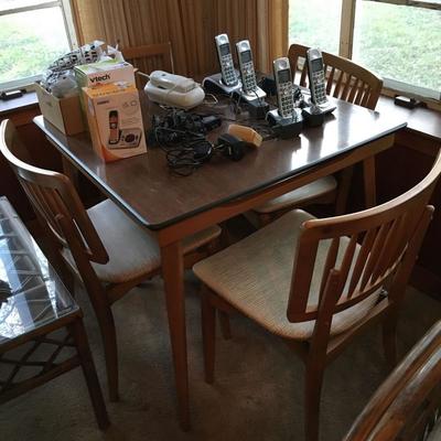 Stackmore card table and chairs