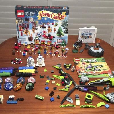 JYR049 Lego, Ninjago & More
