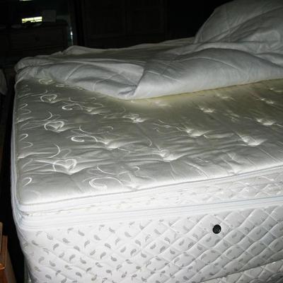 Select Comfort King size mattress  BUY IT NOW  $ 495.00 