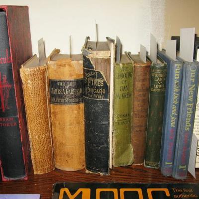 beautiful old collectible books. 