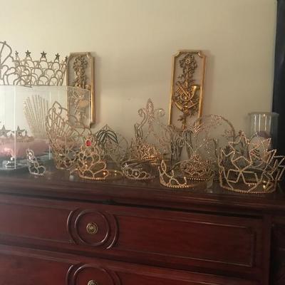 Lot's of Tiaras and Crowns, owner was a beauty pageant contestant 