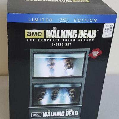 DWT028 LE The Walking Dead Complete Third Season Blu-ray
