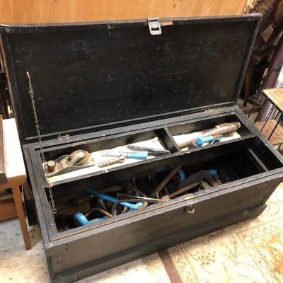 Hand made tool box 35x15x14 with tools
$95