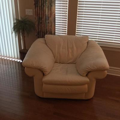  Natuzzi leather armchair 