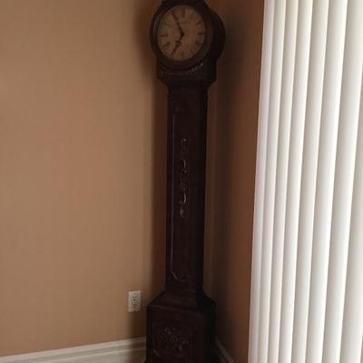  Howard Miller wooden clock 