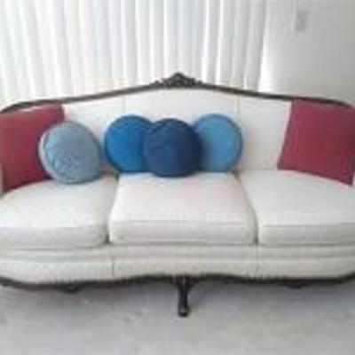 Humpback Sofa