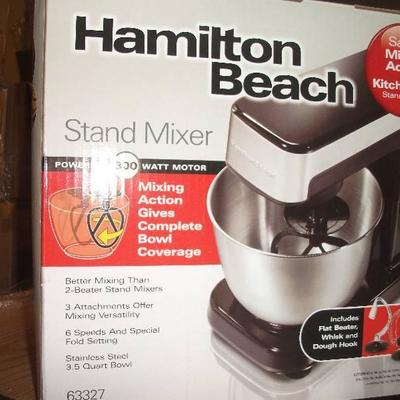6 Speed Stand Mixer Finish: Black/Silver