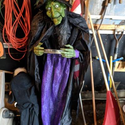 Lifesize Halloween talking witch