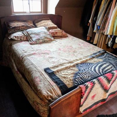 Queen Bed
