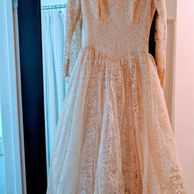 Vintage lace wedding dress