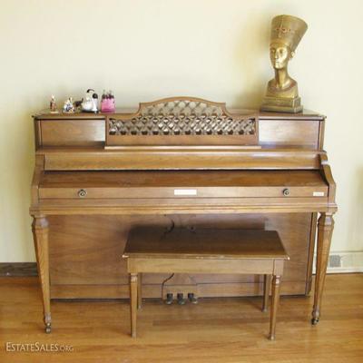 Baldwin spinet piano  BUY IT NOW  $ 195.00