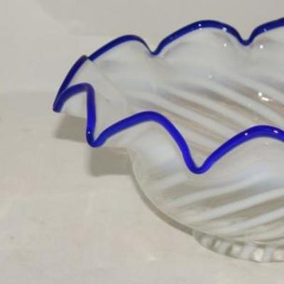 Fenton Glass Co. Blue Ridge 80th Anniversary (1905-1985) Artistry Rose Bowl and Ruffle Edge 10" Bowl