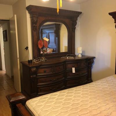 Thomasville amazing bedroom set 