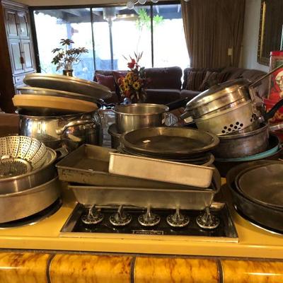 Tons of cookware 