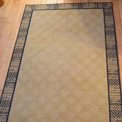 Bordered area rug, approx. 4' X 6'